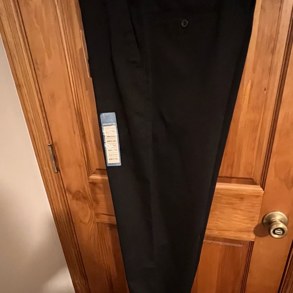 NWT Men's Haggar Black Pants